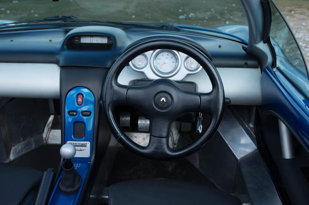 Mégane Trophy-R v Clio Trophy v Sport Spider