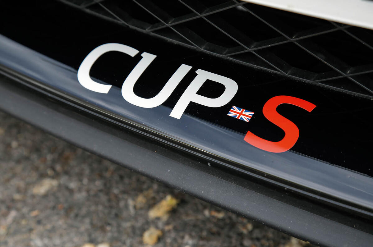 Renault Megane RS 275 Cup-S