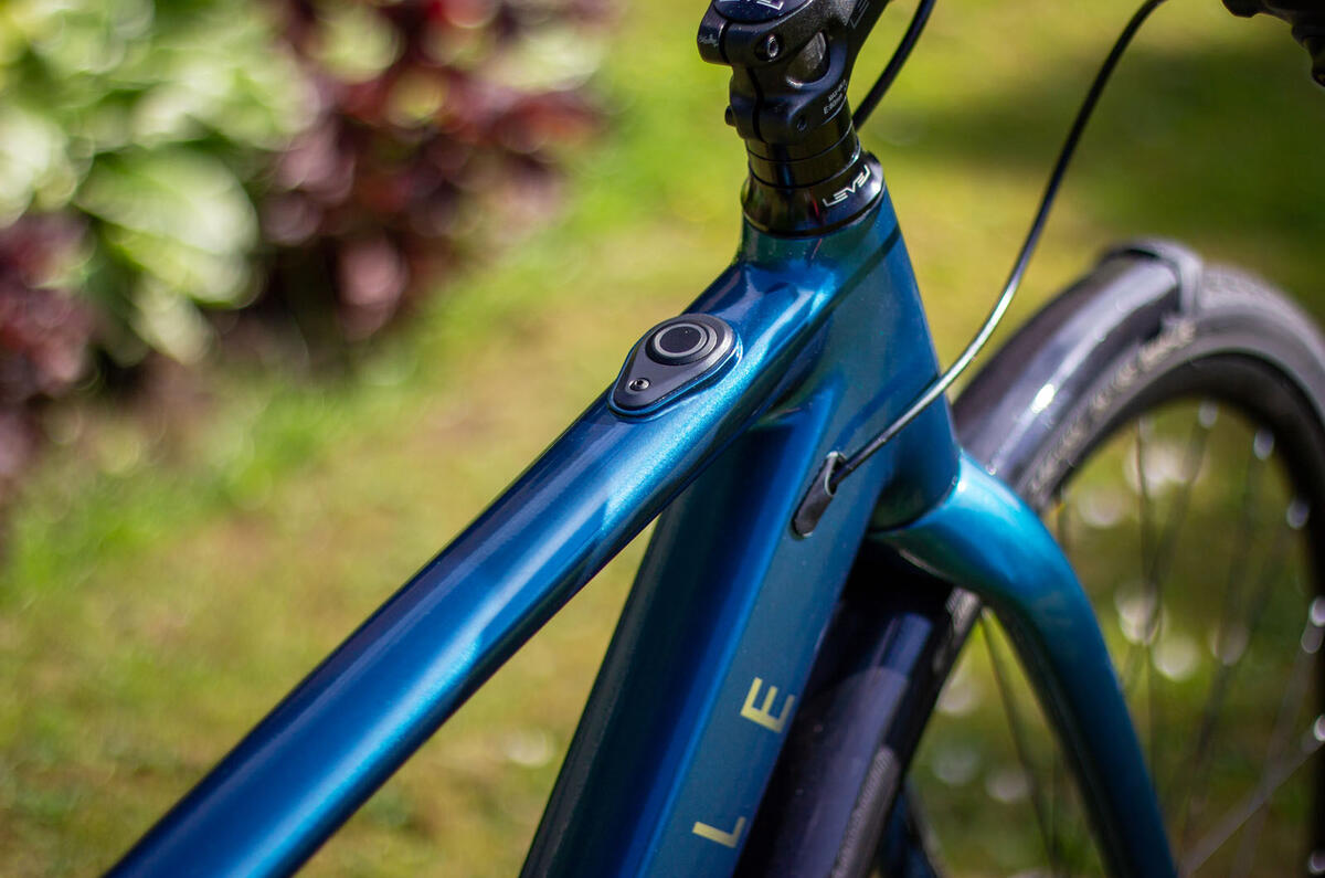 Top tube mounted button discharges the Ribble Hybrid AL e's electric assistance