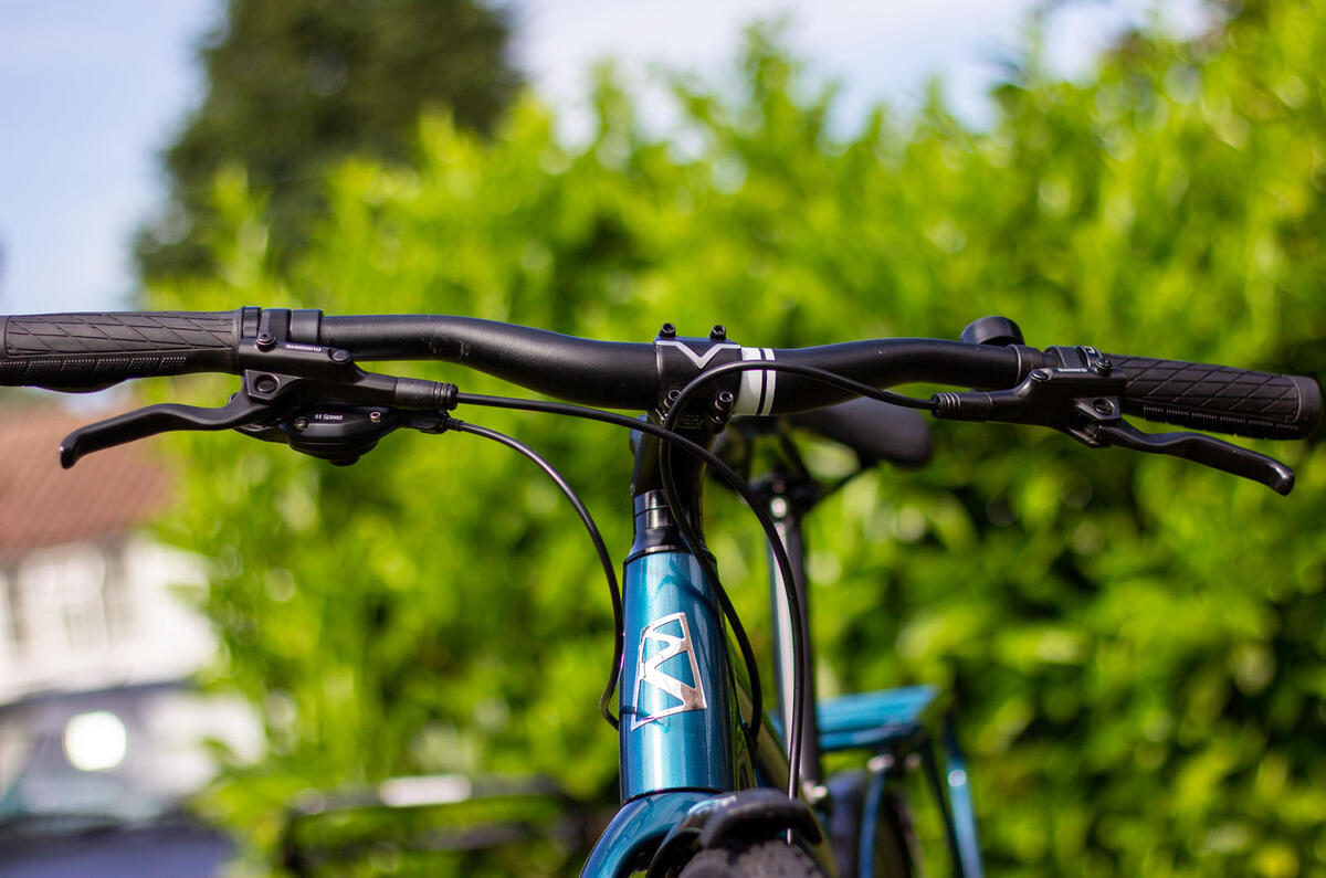 Ribble Hybrid AL e weighs in at 12.5kg and delivers an incredibly smooth ride