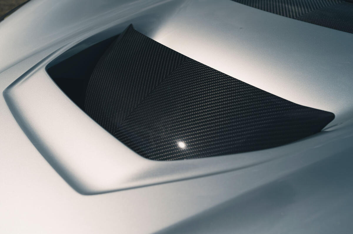 Rimac Nevera 2023 bonnet vent Rimac Nevera 2023 bonnet vent