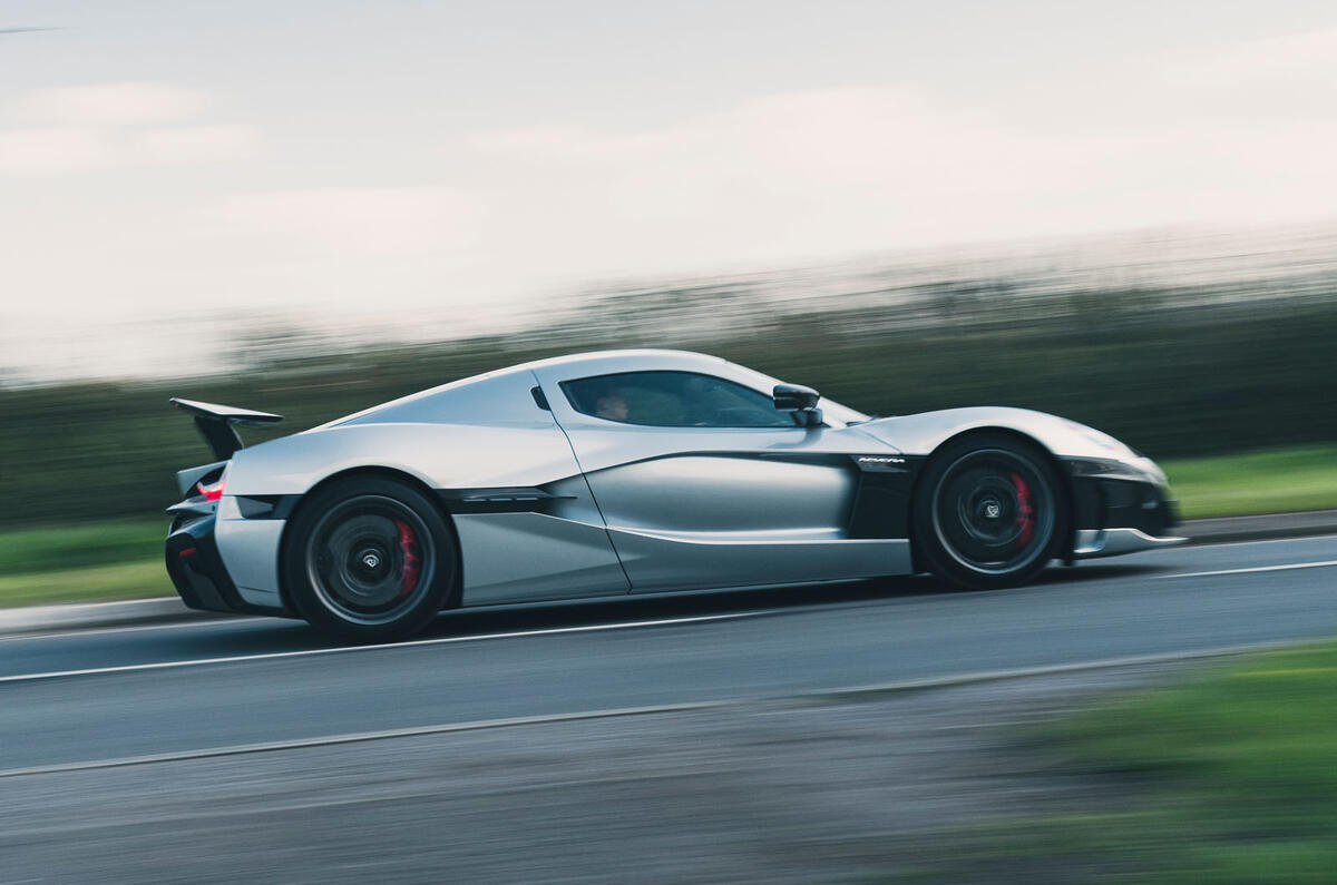 Rimac Nevera 2023 side tracking