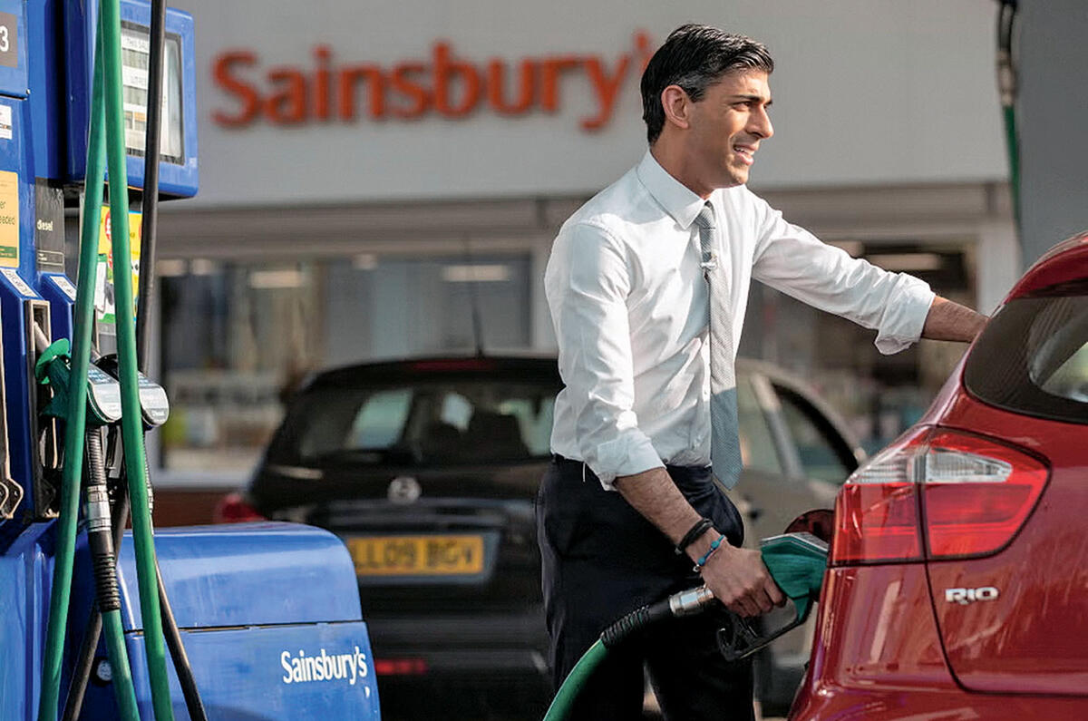 Rishi Sunak petrol station