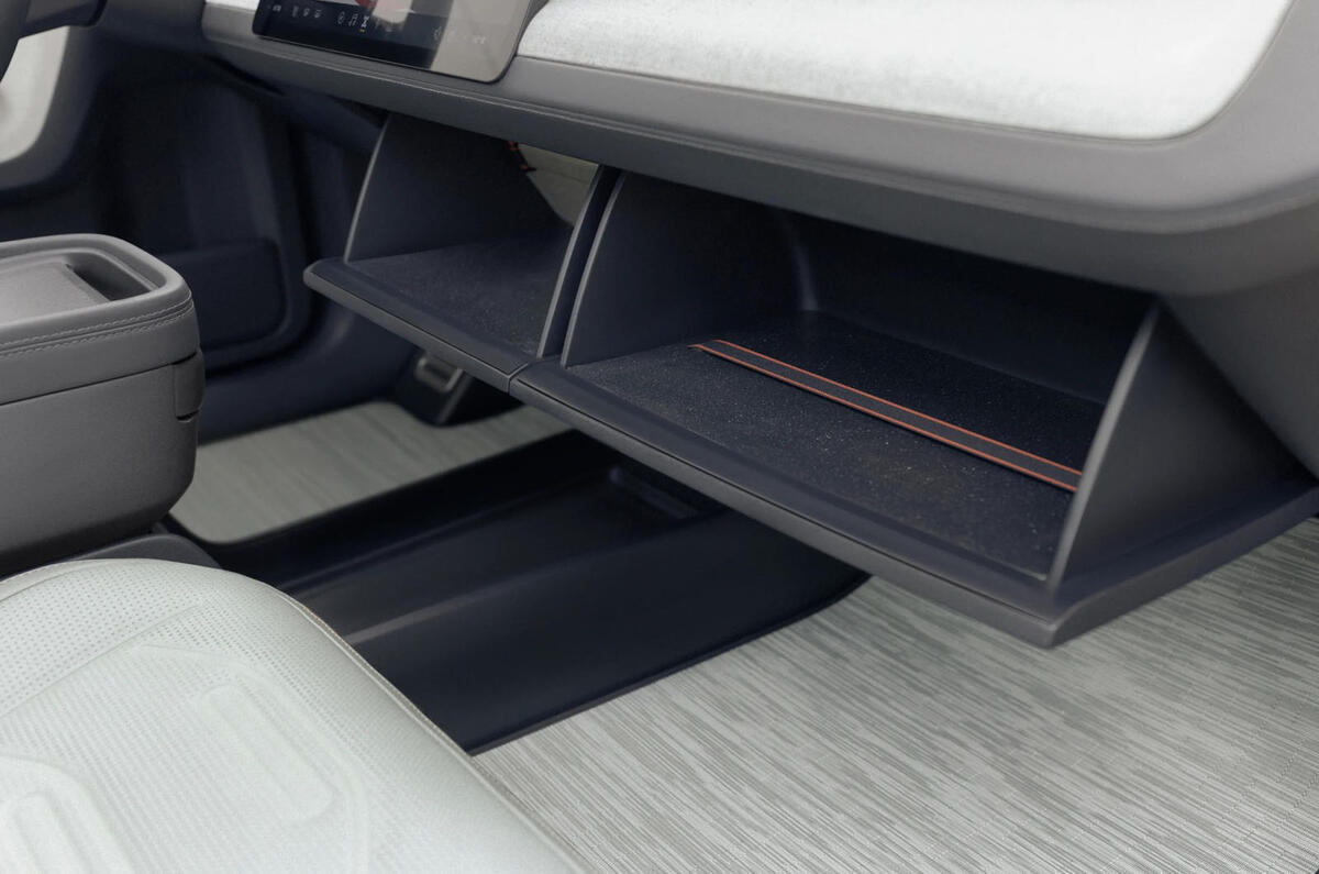 Rivian R3 gloveboxes Rivian R3 gloveboxes
