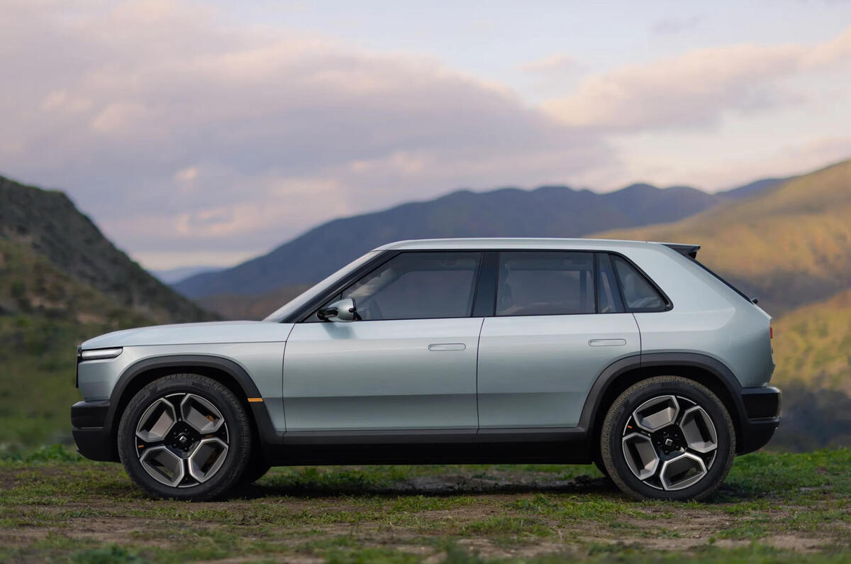 Rivian R3 side Rivian R3 side