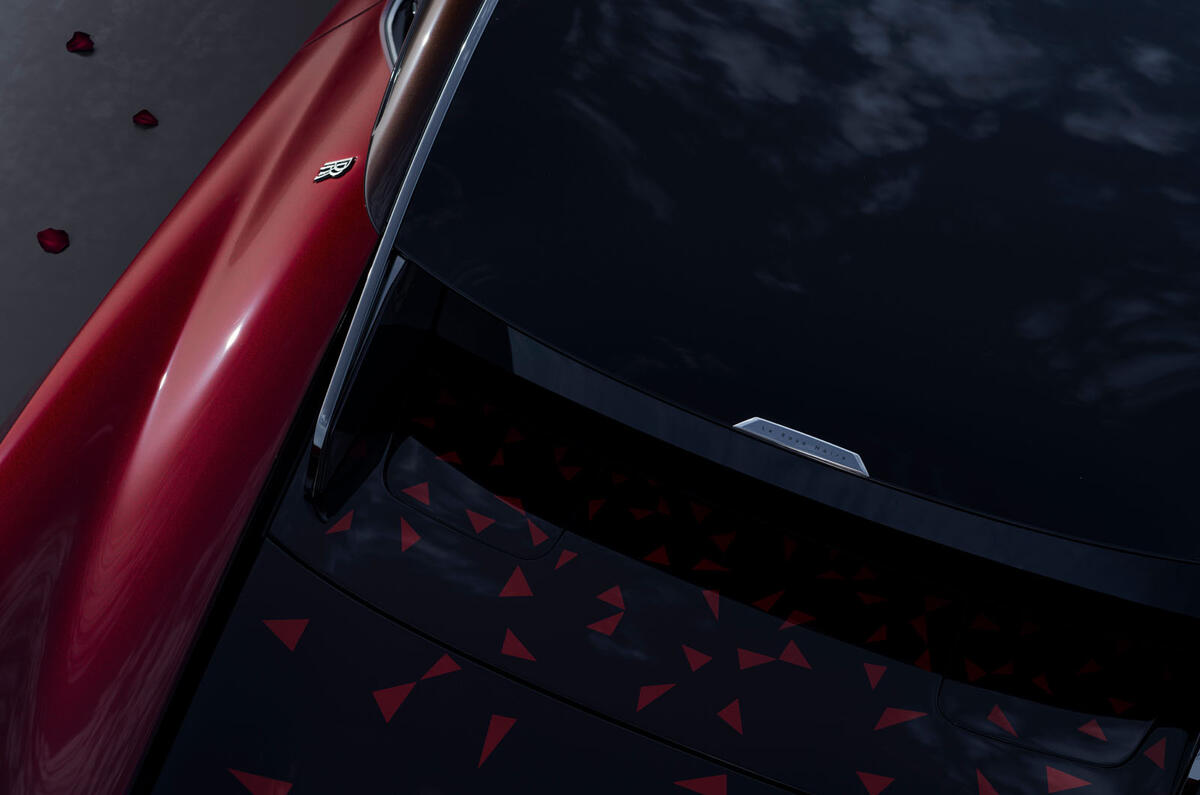 Rolls Royce Drop Tail La Rose Noir deck close Rolls Royce Drop Tail La Rose Noir deck close