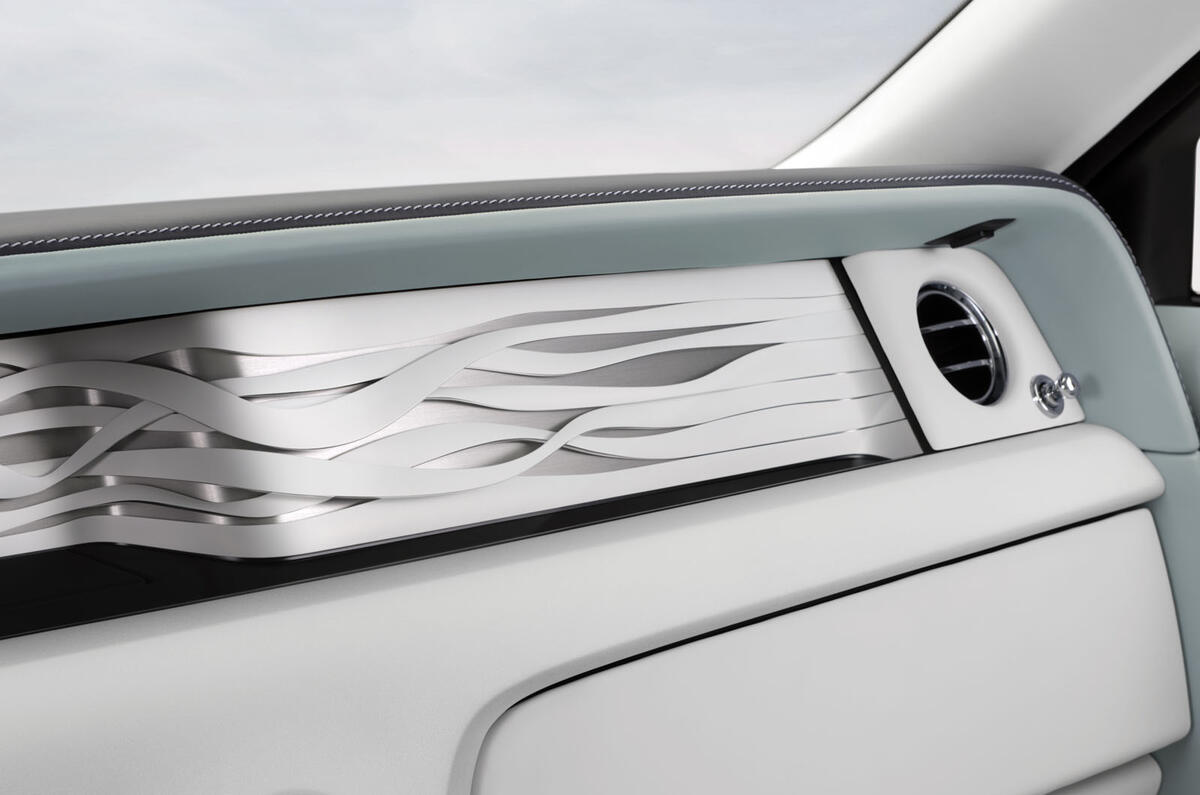 Rolls Royce Phantom Scintilla dashboard detailing Rolls Royce Phantom Scintilla dashboard detailing