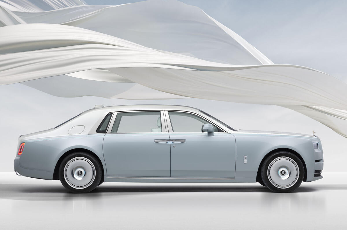 Rolls Royce Phantom side profile Rolls Royce Phantom side profile