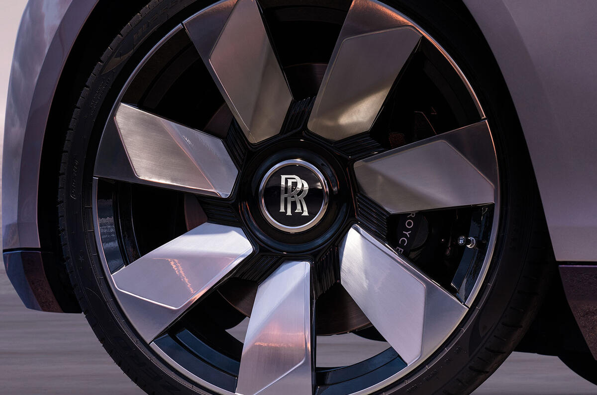 Rolls Royce Amethyst Drop Tail alloys Rolls Royce Amethyst Drop Tail alloys