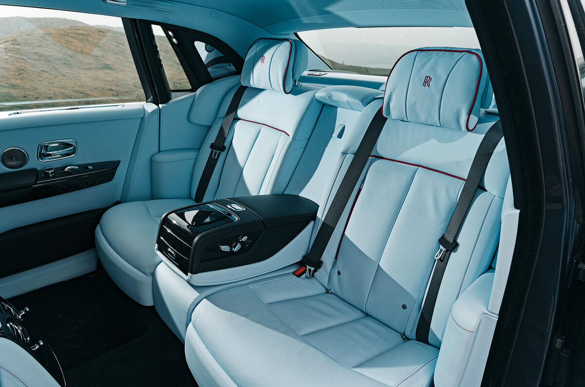 Rolls Royce phantom rear seats Rolls Royce phantom rear seats