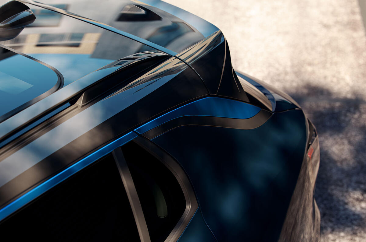 2020 Lynk&Co 01 - spoiler 2020 Lynk&Co 01 - spoiler