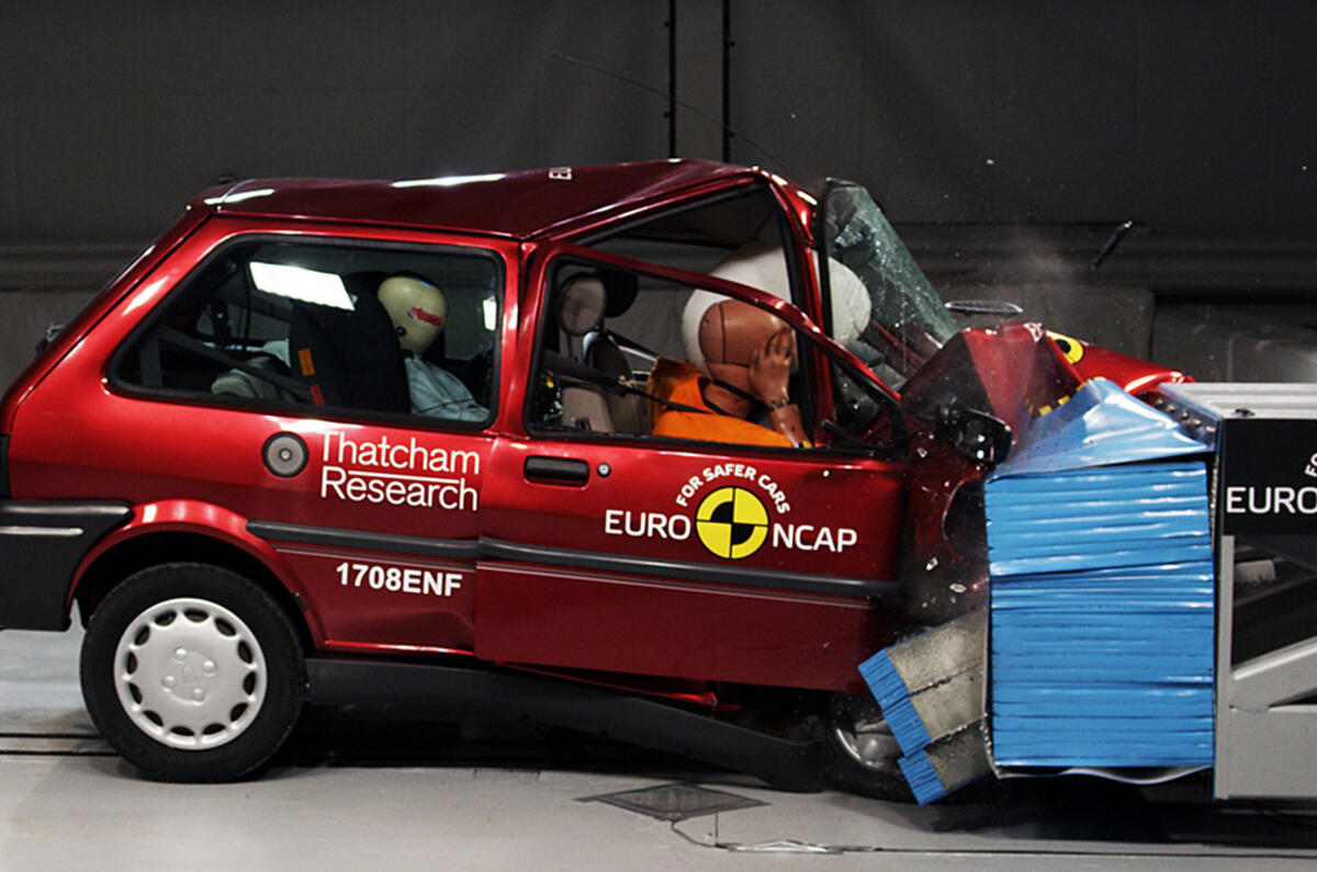 Rover 100 crash test