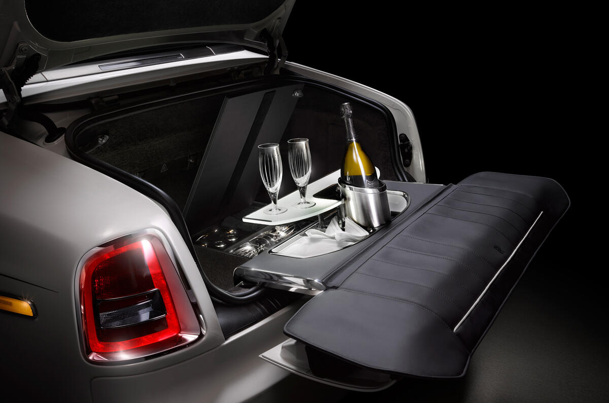 Rr zenith ext shot 10a v7