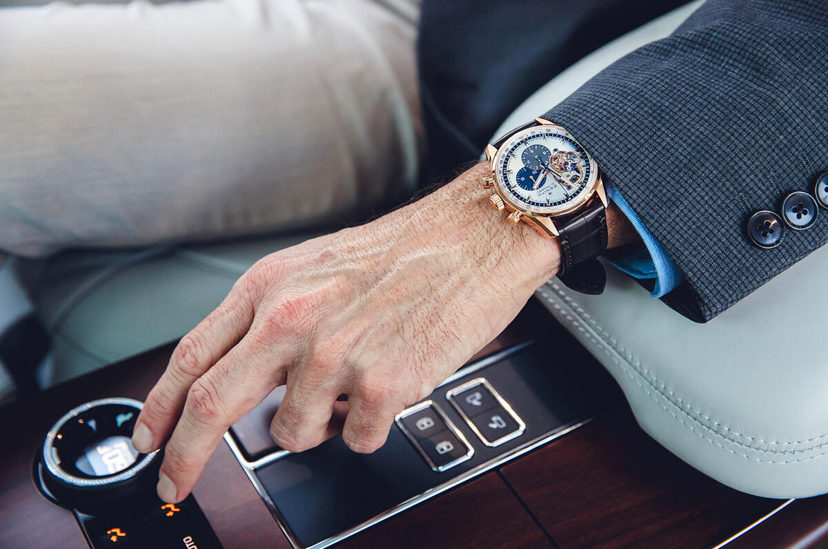 Range Rover SVAutobiography revealed ahead of LA motor show