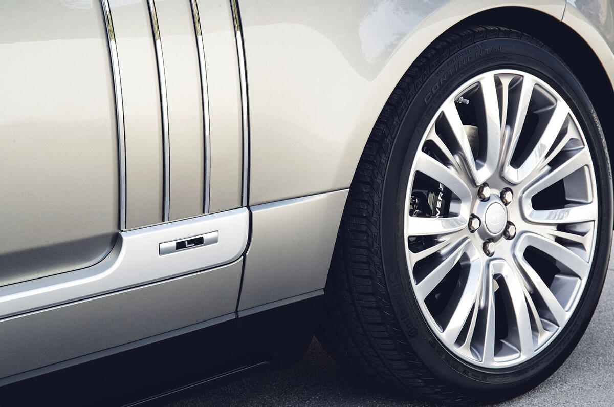 Range Rover SVAutobiography revealed ahead of LA motor show