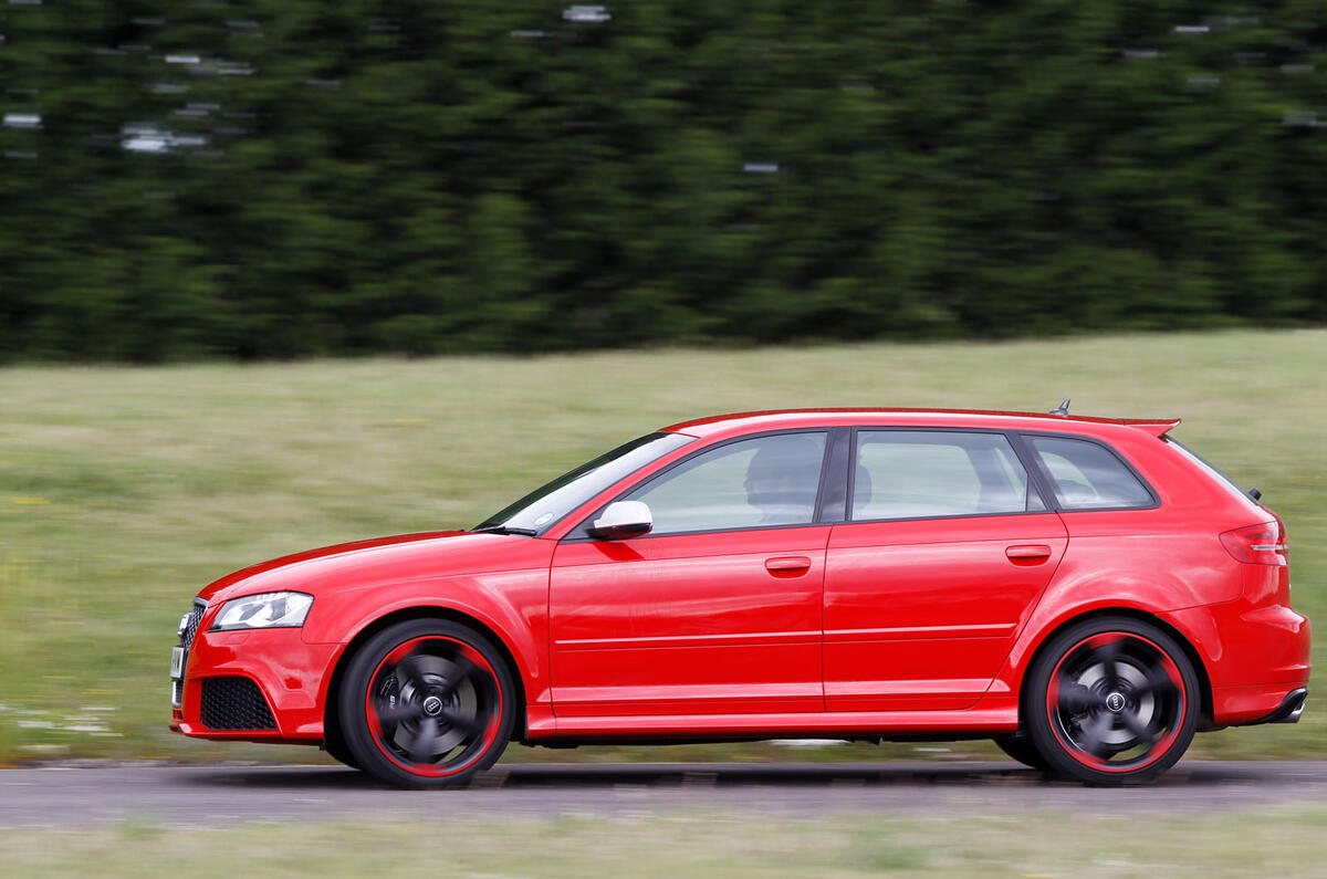 Audi RS3 profile Audi RS3 profile