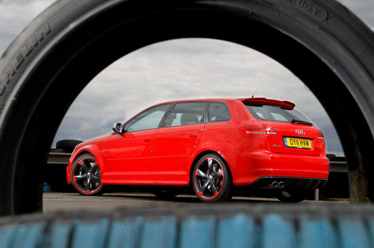 Audi RS3 profile through tyre Audi RS3 profile through tyre
