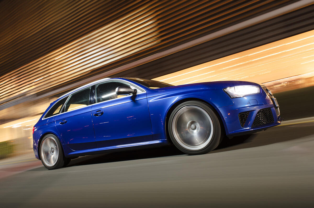 Audi RS4 spy shots
