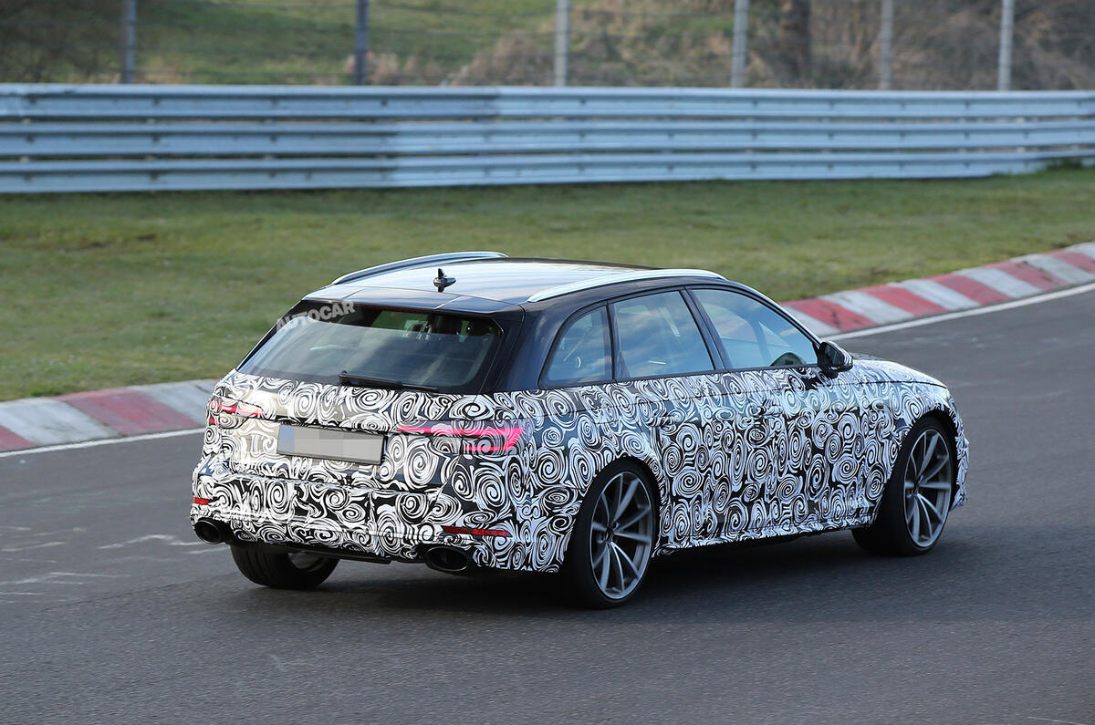 Audi RS4 spy shots