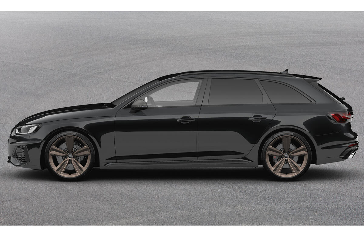 2020 Audi RS4 Avant Bronze Edition - side 2020 Audi RS4 Avant Bronze Edition - side
