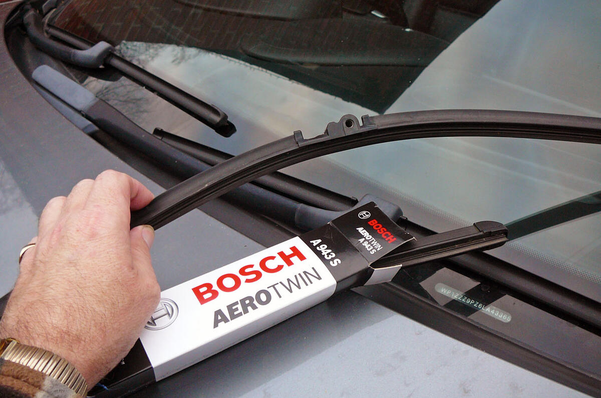 Wiper blades