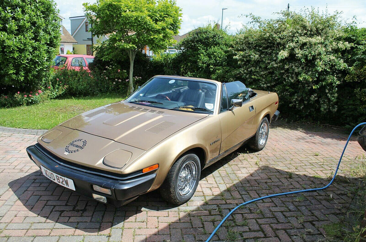 s l1600 (6) s l1600 (6)