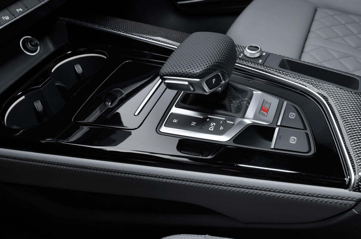 2019 Audi S4 press packet - gearstick