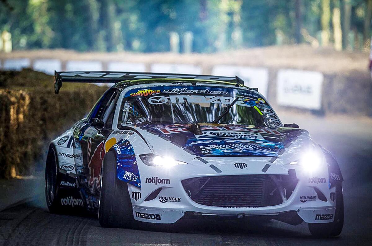 MAD MIKE's MAZDA MX-5