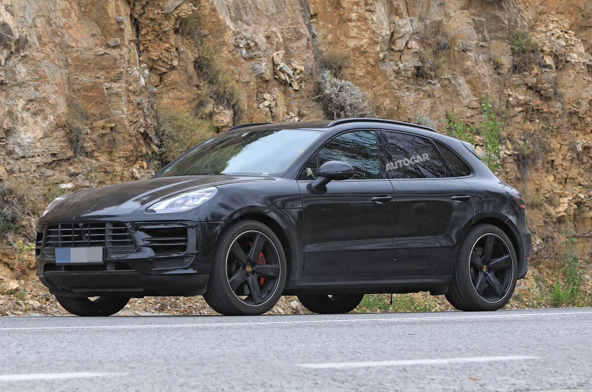 2018 Porsche Macan – new turbo V6 engines and restyled interior due