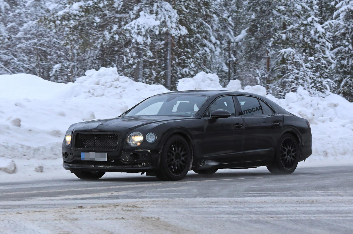 2019 Bentley Flying Spur: larger and more luxurious saloon spotted