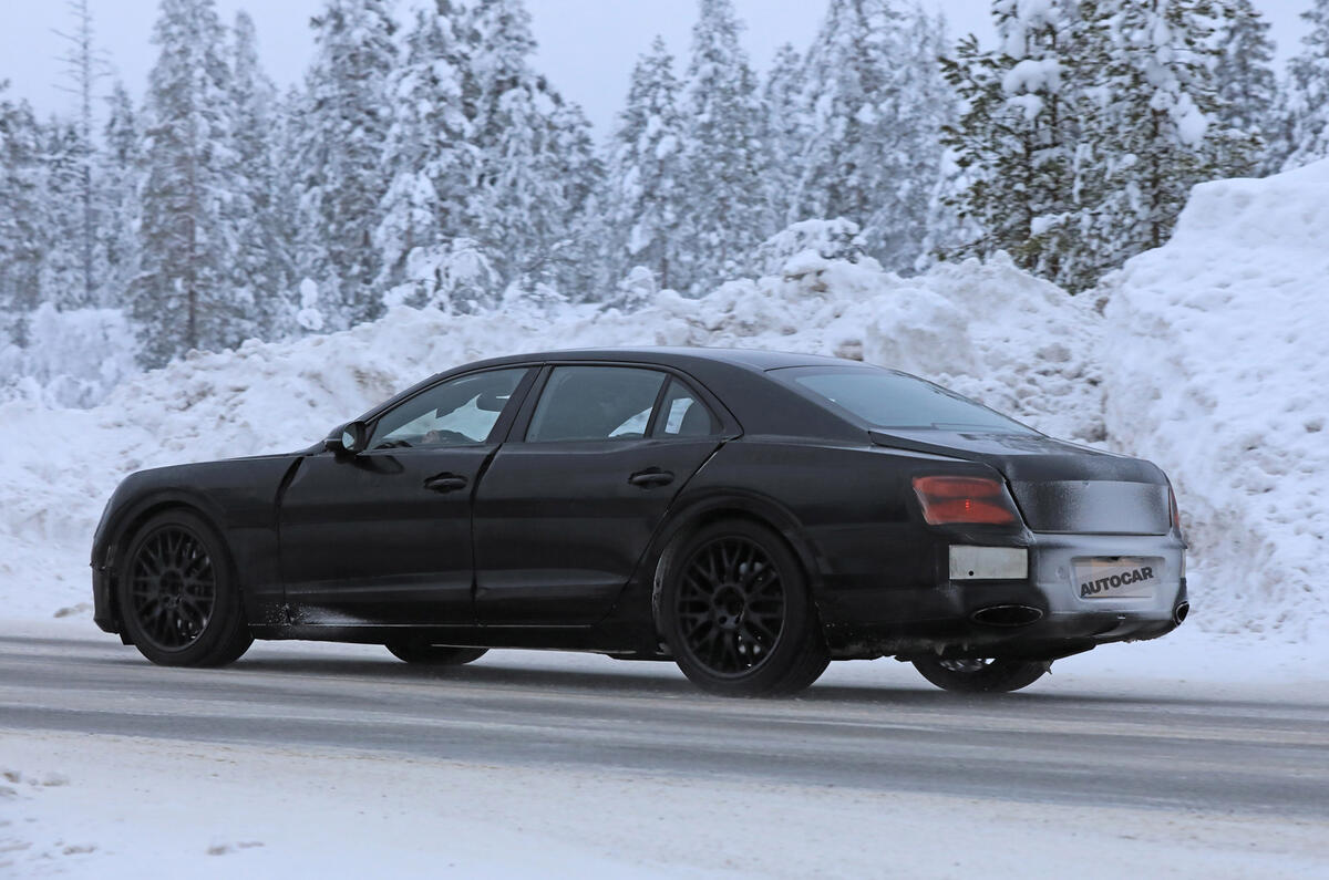 2019 Bentley Flying Spur: larger and more luxurious saloon spotted