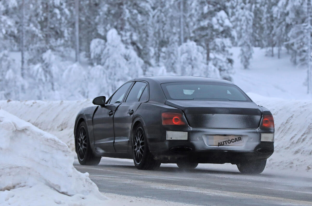 2019 Bentley Flying Spur: larger and more luxurious saloon spotted