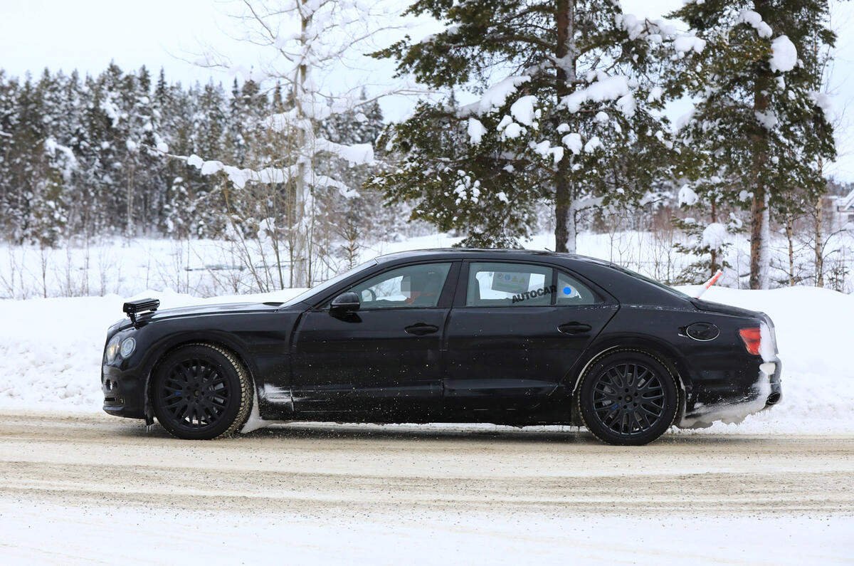 2019 Bentley Flying Spur: larger and more luxurious saloon spotted