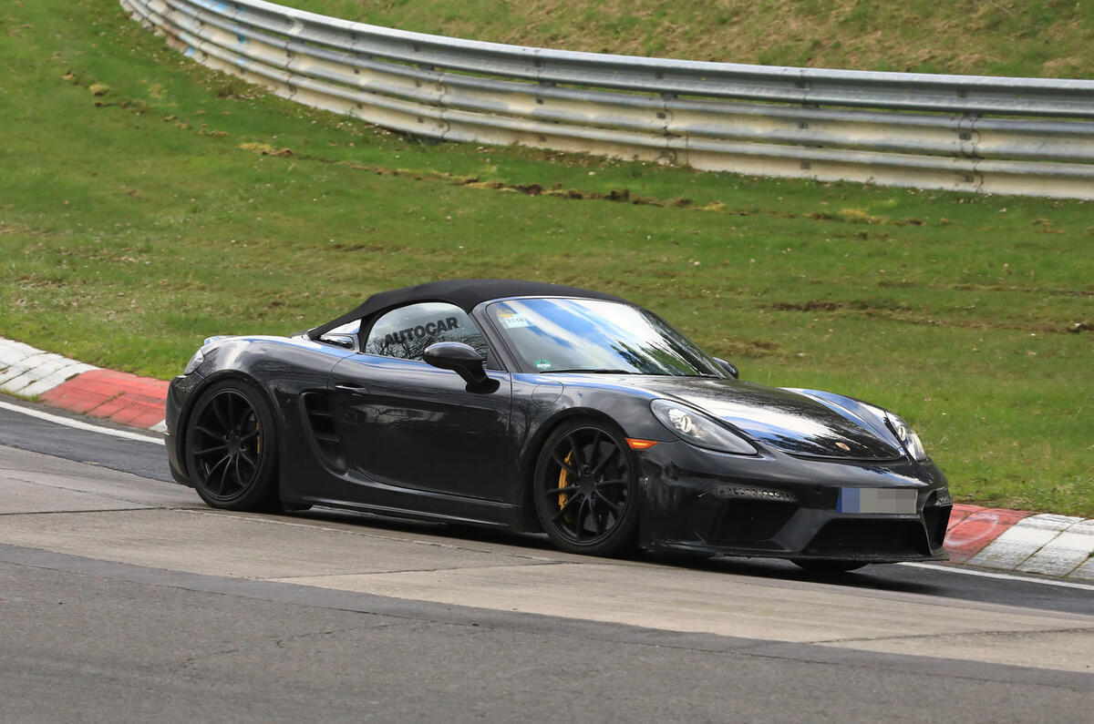 Porsche 718 Boxster Spyder: 911 GT3 flat six to power lighter varaint