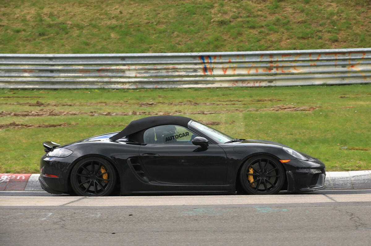 Porsche 718 Boxster Spyder: 911 GT3 flat six to power lighter varaint