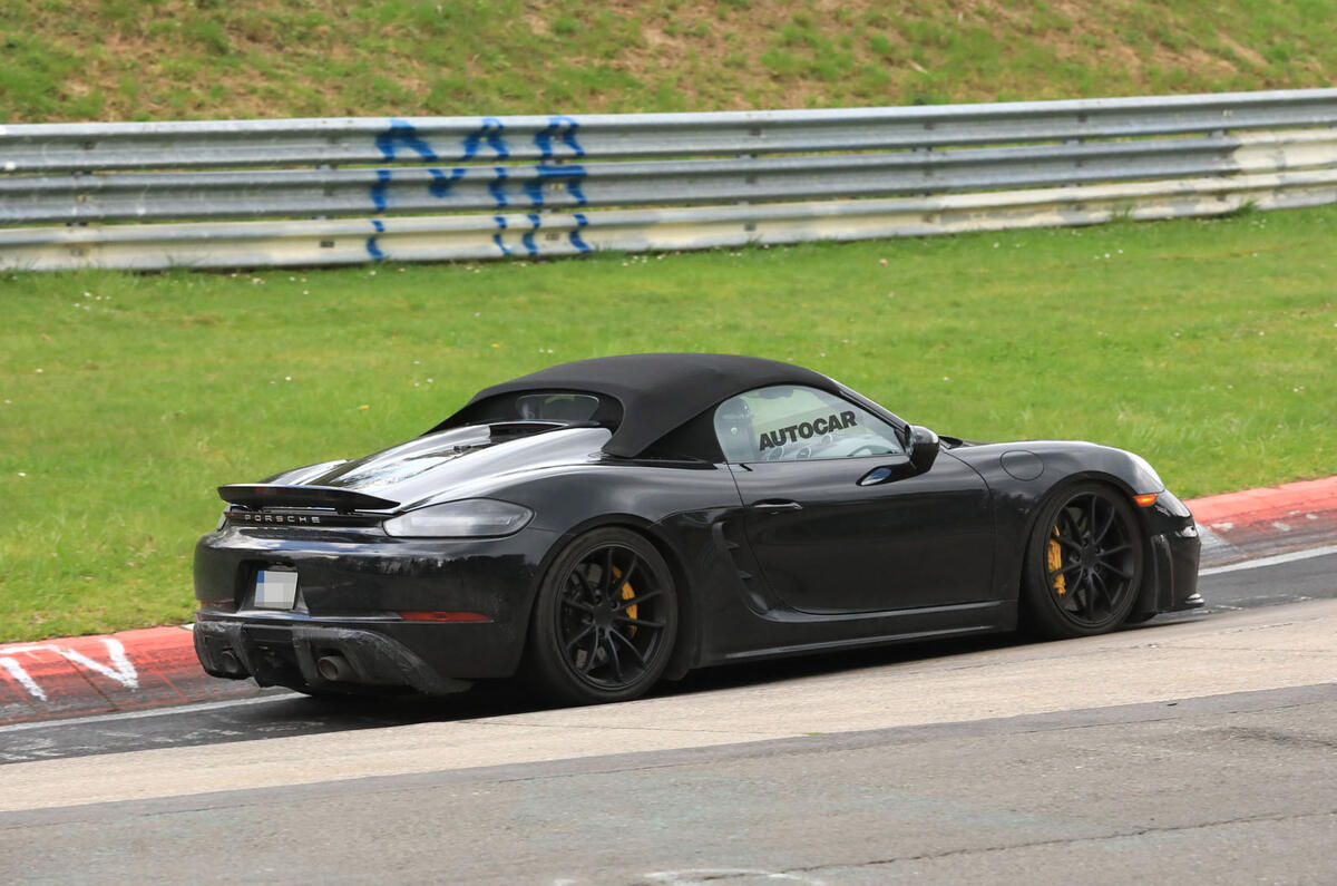 Porsche 718 Boxster Spyder: 911 GT3 flat six to power lighter varaint