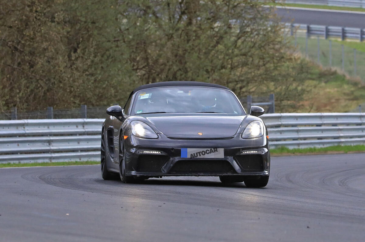 Porsche 718 Boxster Spyder: 911 GT3 flat six to power lighter varaint