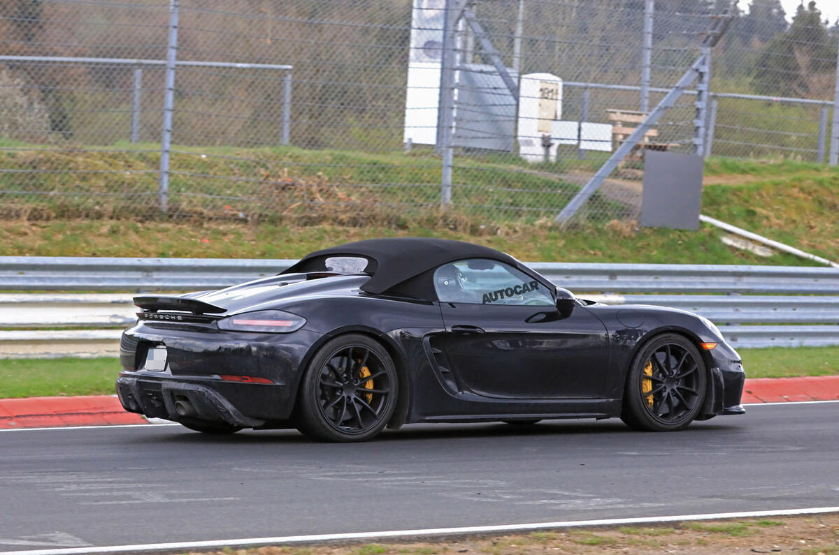 Porsche 718 Boxster Spyder: 911 GT3 flat six to power lighter varaint