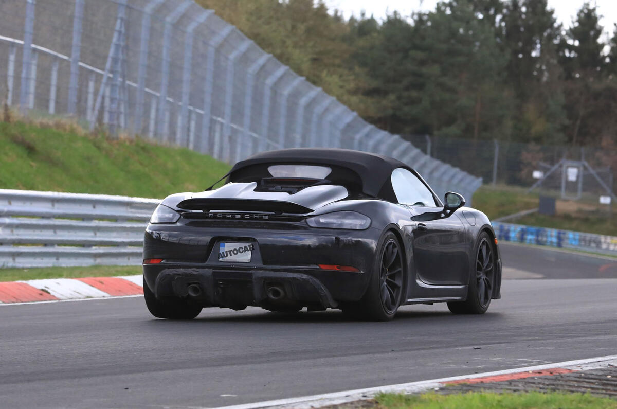 Porsche 718 Boxster Spyder: 911 GT3 flat six to power lighter varaint