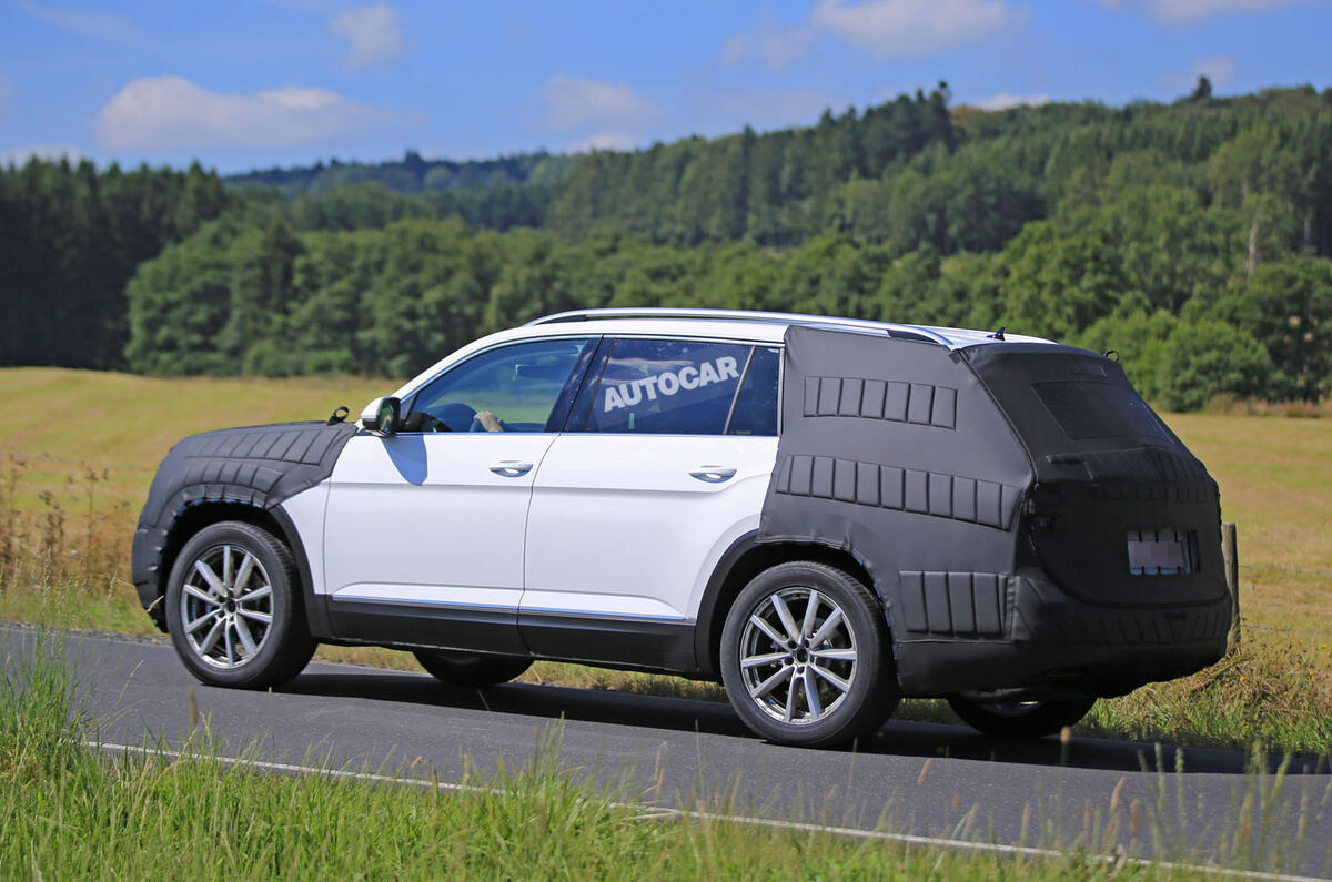 2017 Volkswagen Crossblue