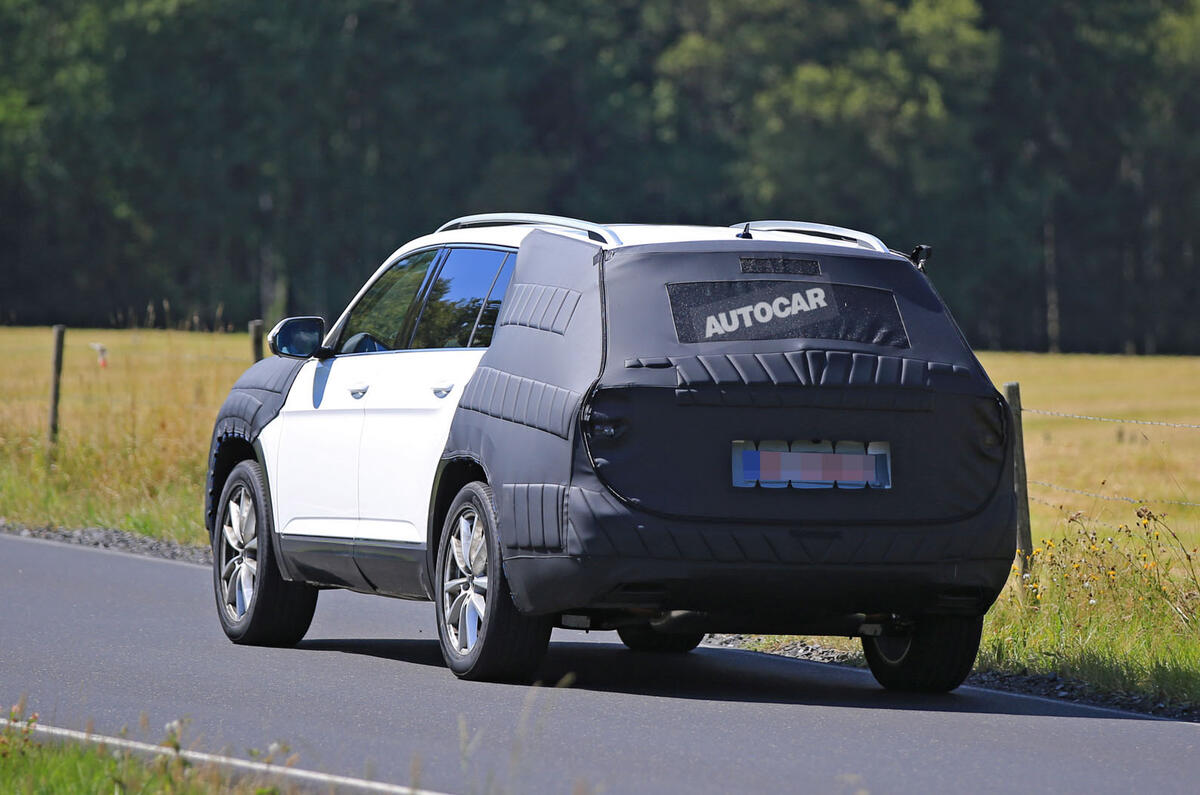 2017 Volkswagen Crossblue