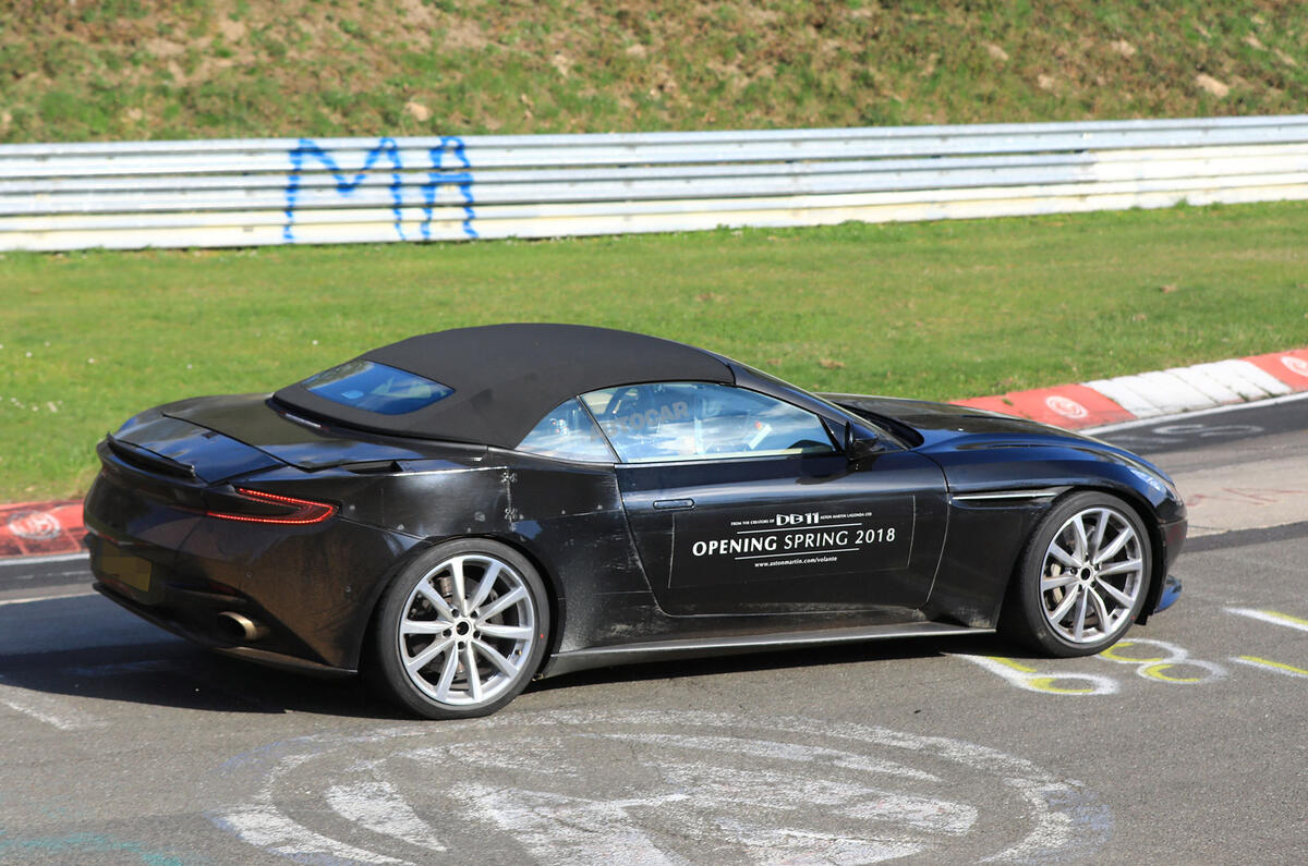 Aston Martin DB11 Volante