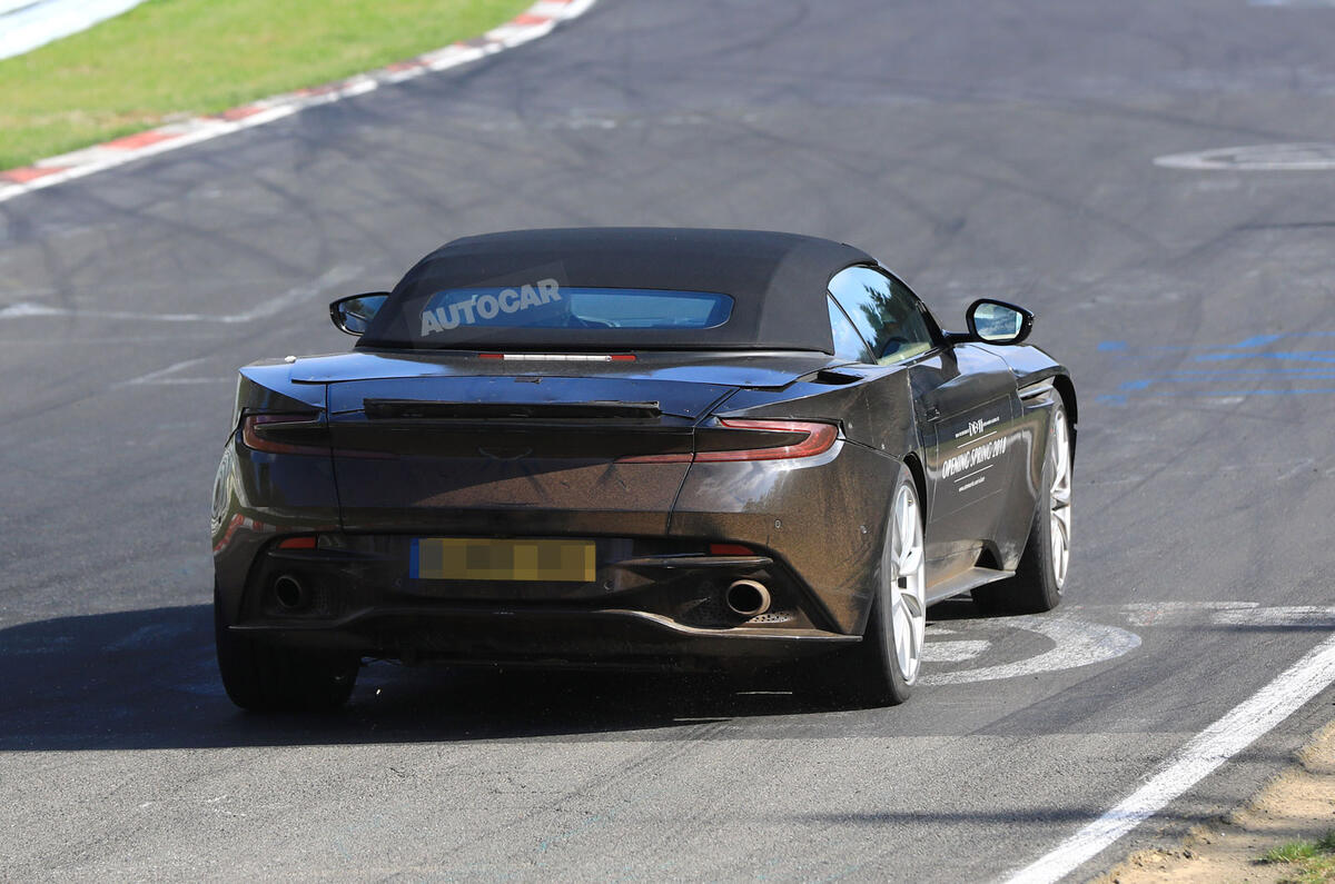 Aston Martin DB11 Volante