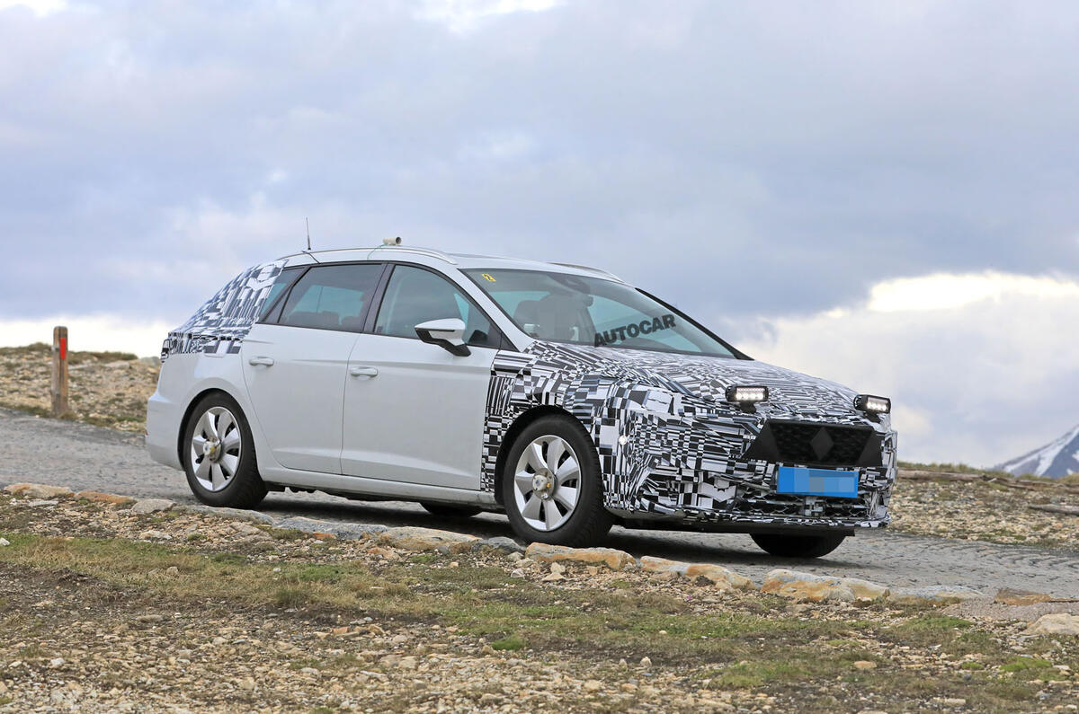 2019 Seat Leon development mule 2019 Seat Leon development mule