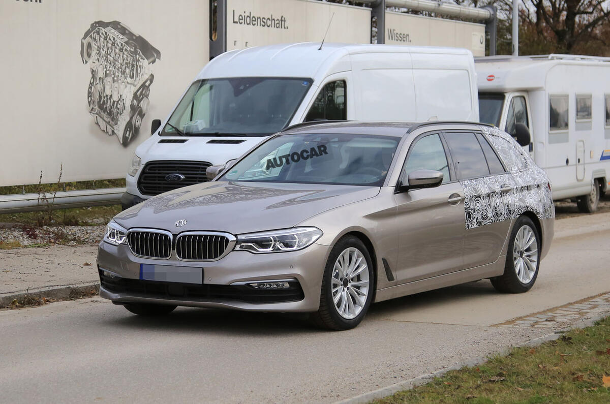 2017 BMW 5 Series Touring spotted almost undisguised