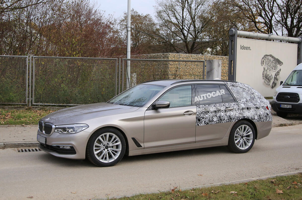 2017 BMW 5 Series Touring spotted almost undisguised
