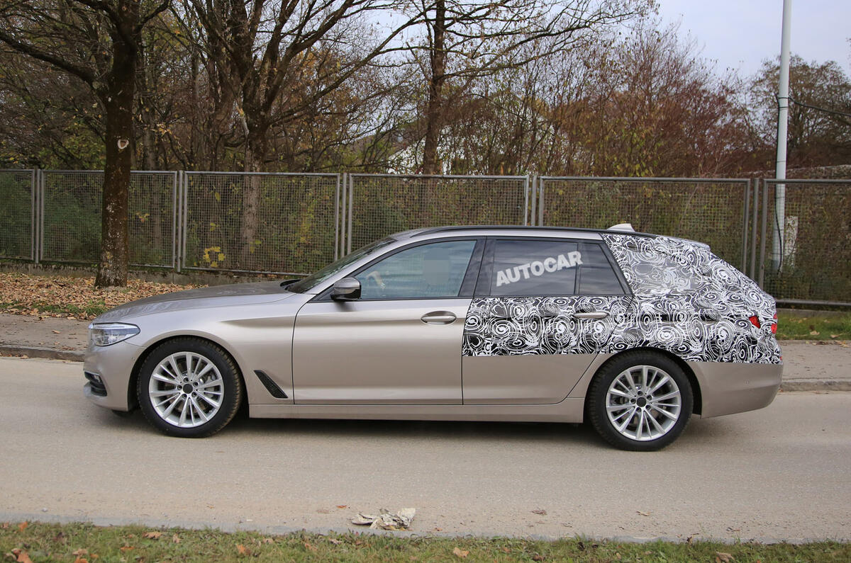 2017 BMW 5 Series Touring spotted almost undisguised