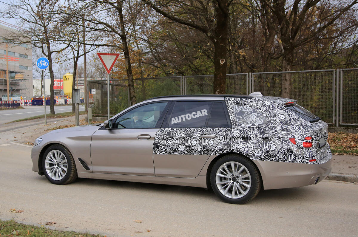 2017 BMW 5 Series Touring spotted almost undisguised
