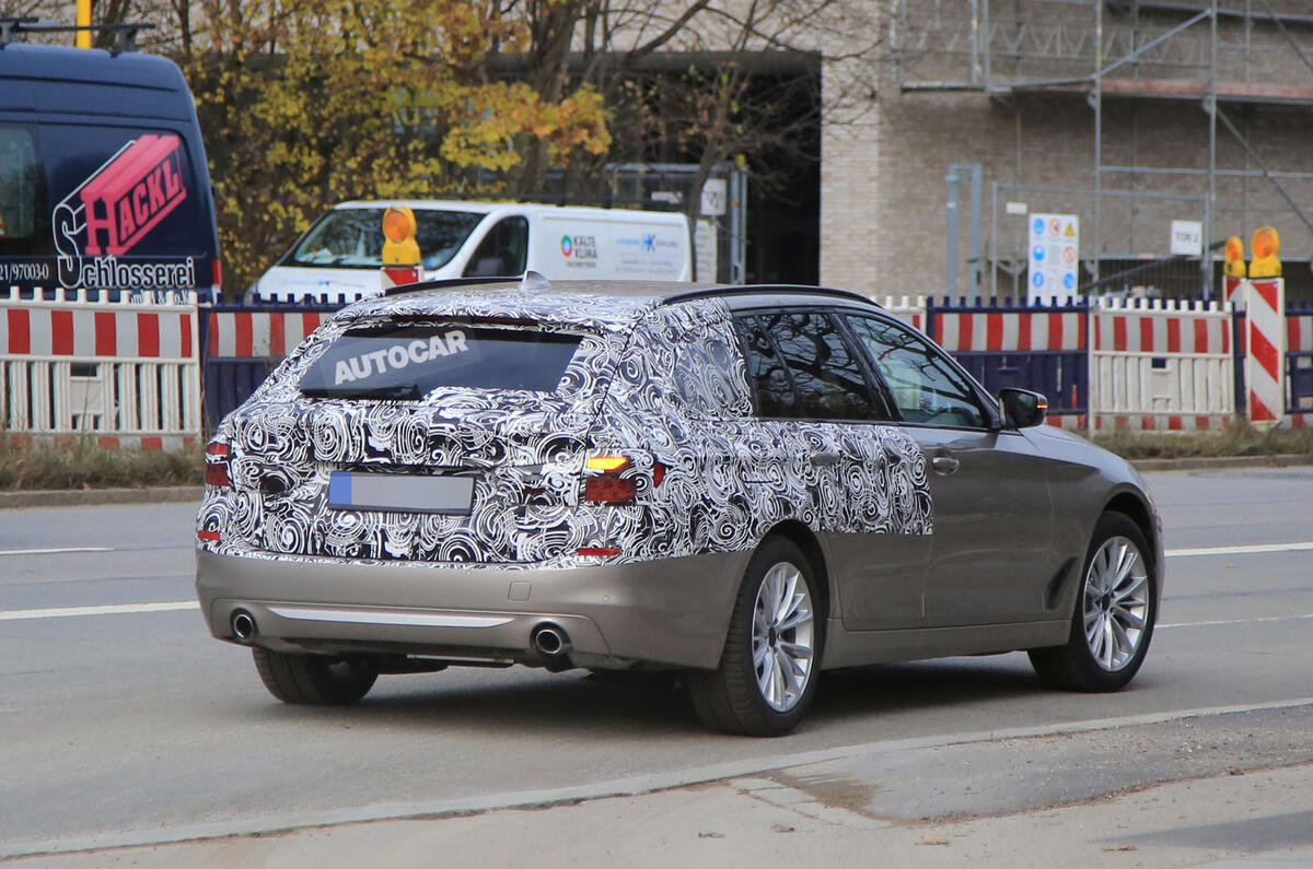 2017 BMW 5 Series Touring spotted almost undisguised