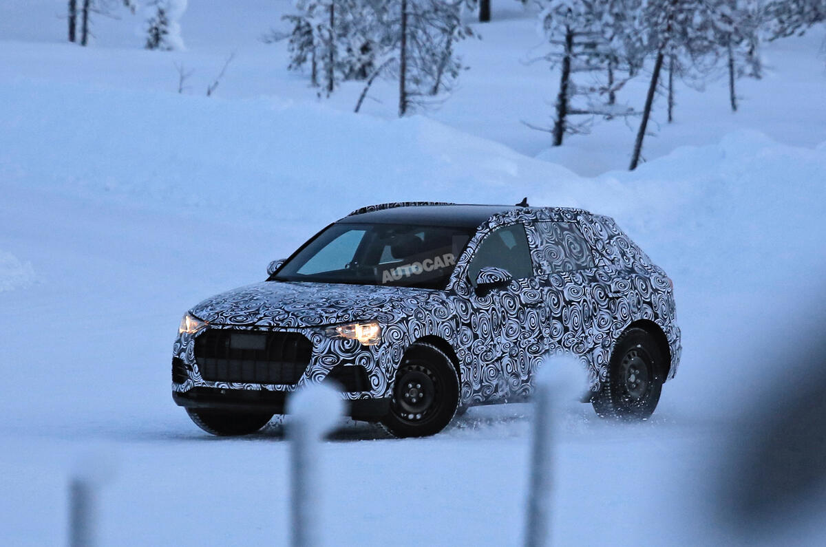 2018 Audi Q3 – new pics of future BMW X1 rival